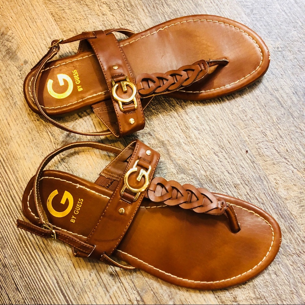 New Guess cute Braided leather & gold 9M sandals